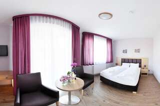 Отели типа «постель и завтрак» Magnolia Згожелец Двухместный номер с 1 кроватью и гидромассажной ванной-1